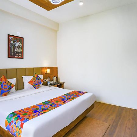 Fabhotel Outhills Manāli Esterno foto