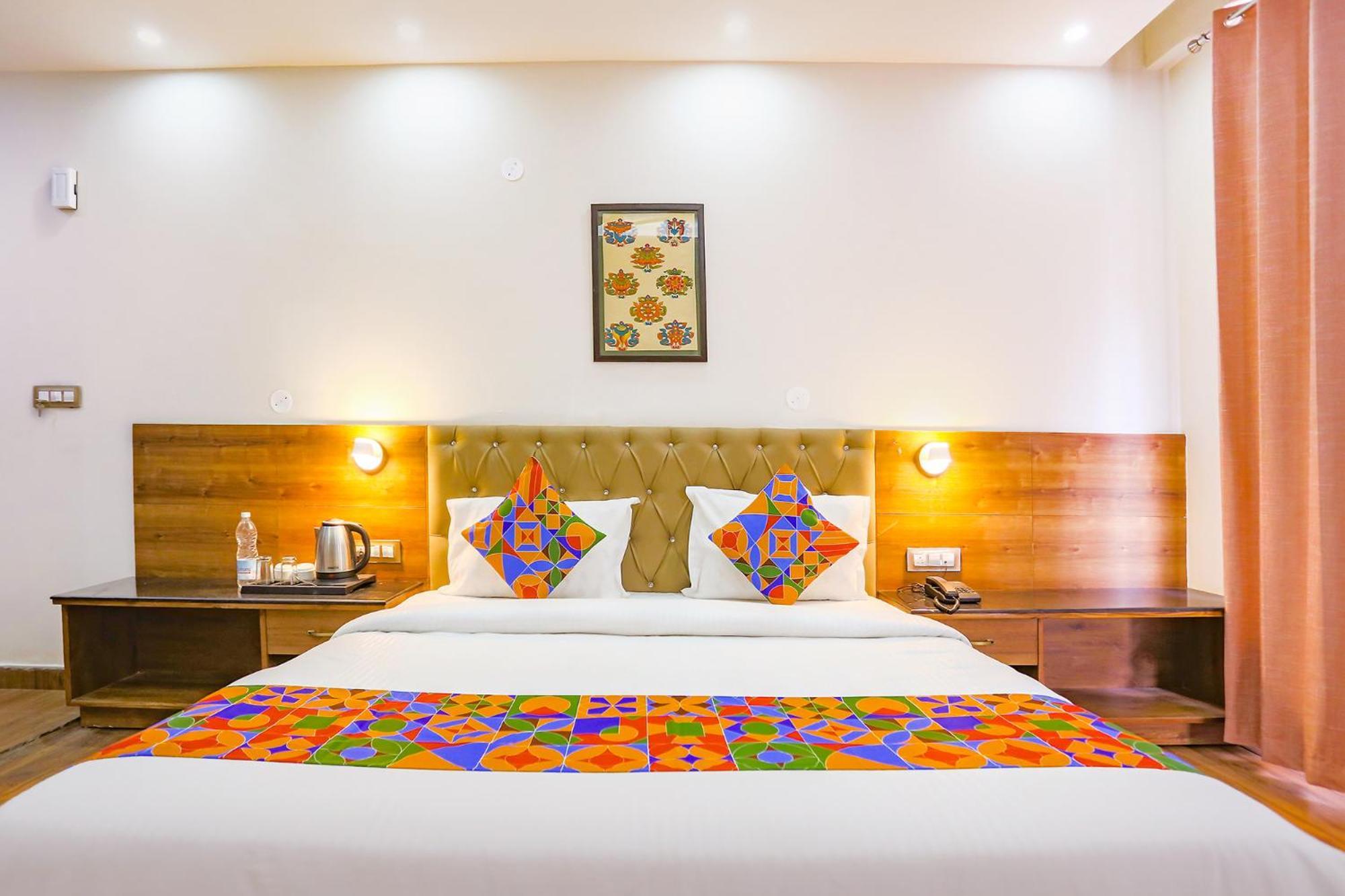 Fabhotel Outhills Manāli Esterno foto