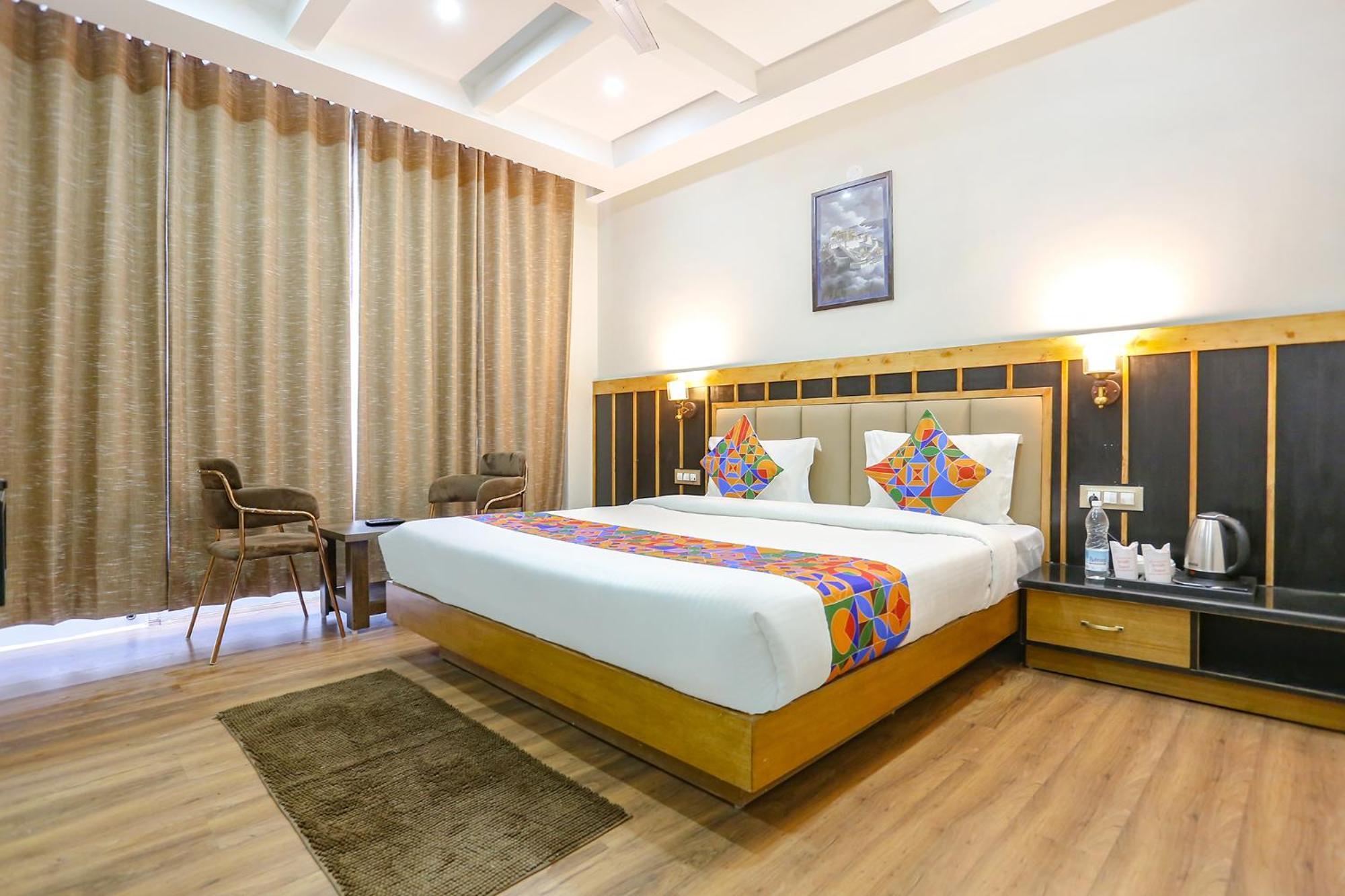 Fabhotel Outhills Manāli Esterno foto