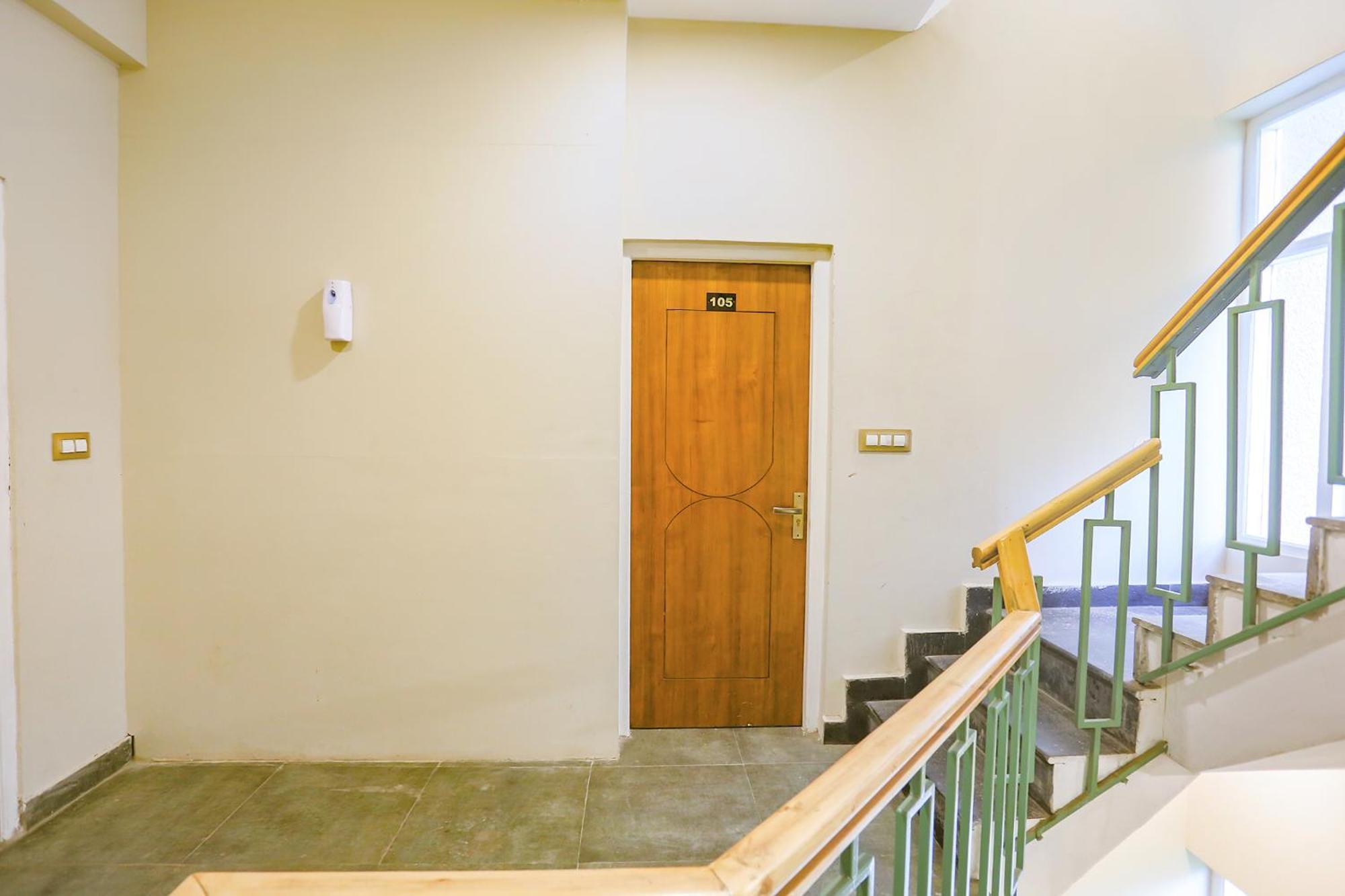 Fabhotel Outhills Manāli Esterno foto