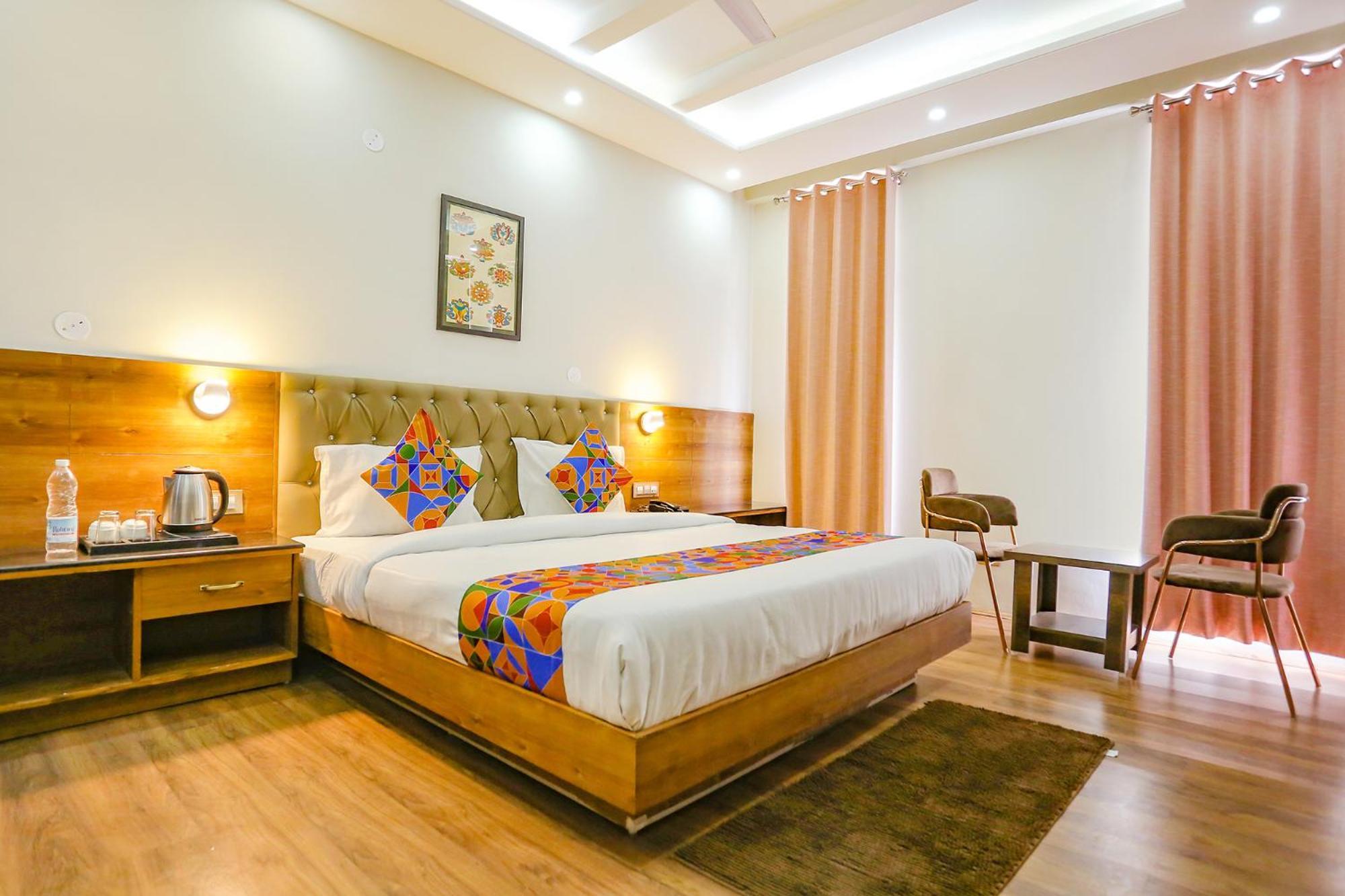 Fabhotel Outhills Manāli Esterno foto