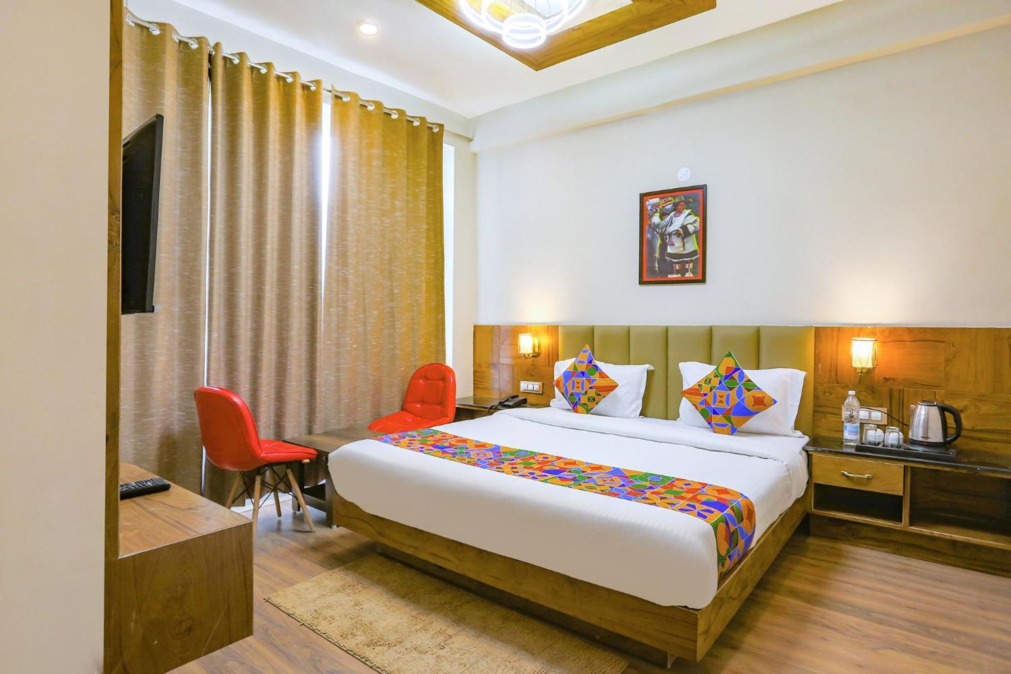 Fabhotel Outhills Manāli Esterno foto